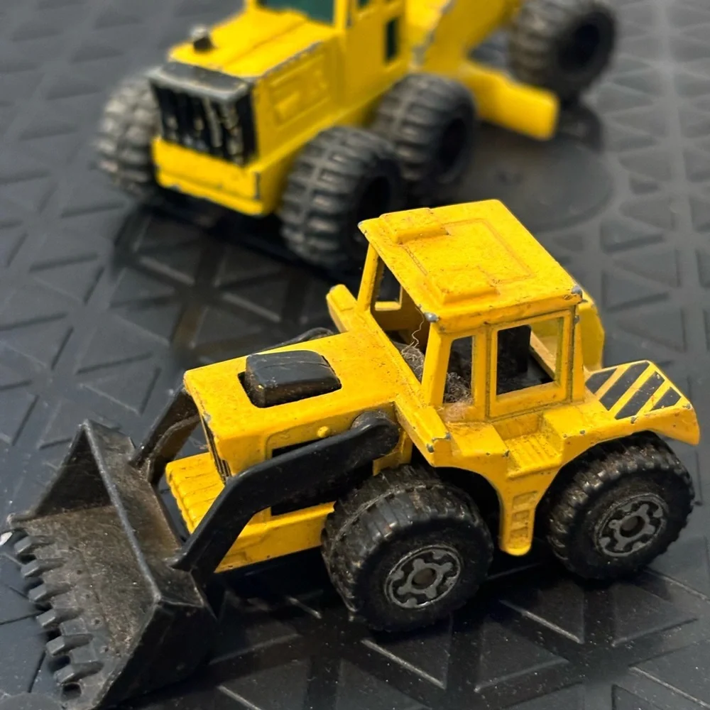 Vintage Trucks Earth Movers Matchbox Tonka TootsieToy Die Cast